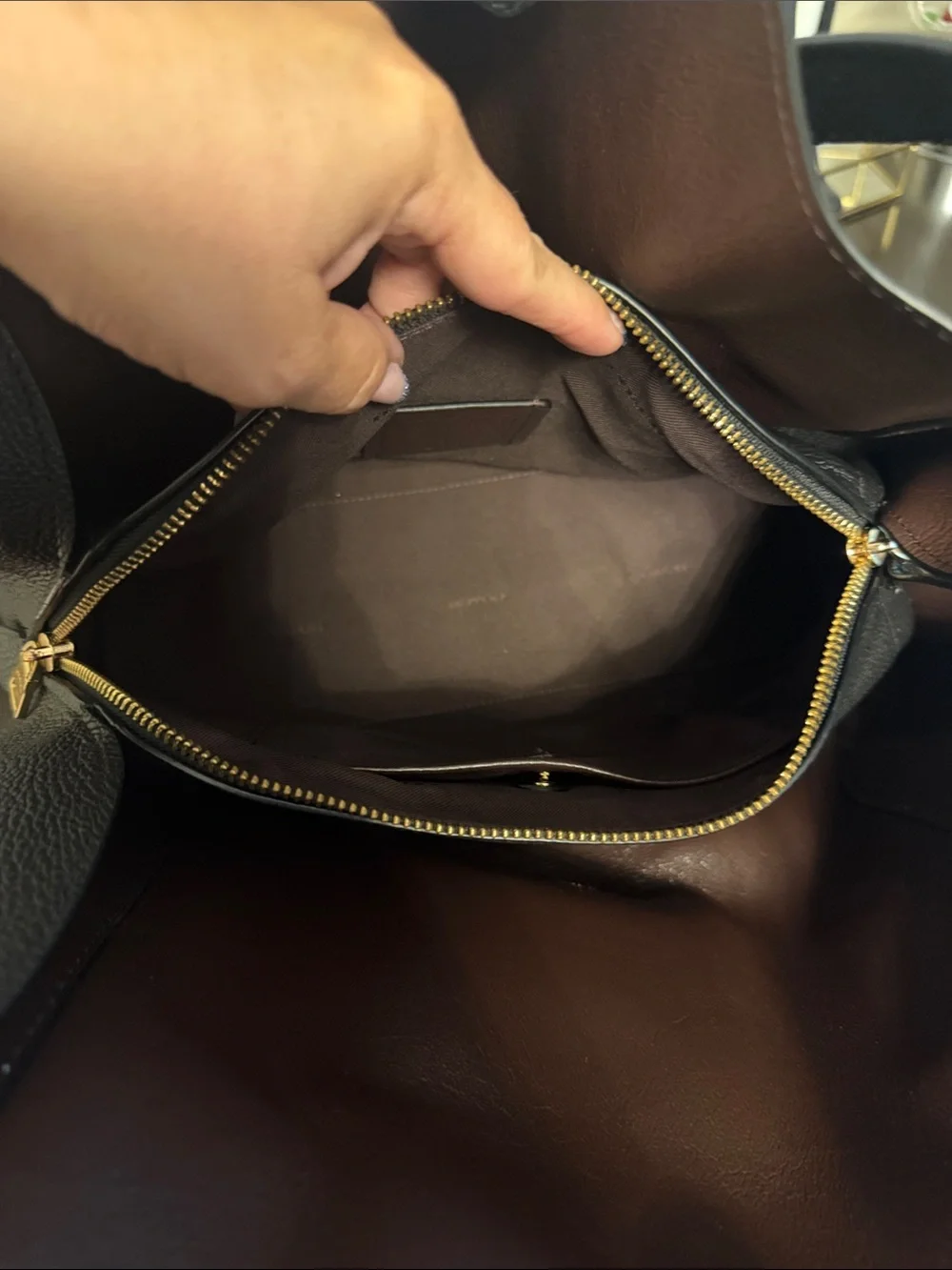 Coach Hadley Black Leather Tote Bag - Classic Everyday Carry EUC